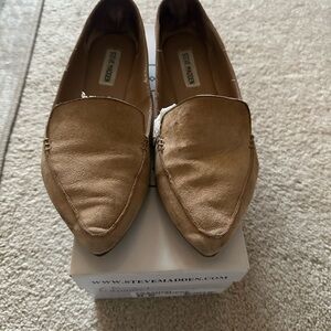 Steve Madden Tan Suede Loafers